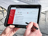 Tablet mit geöffneter Conclurer-Software 